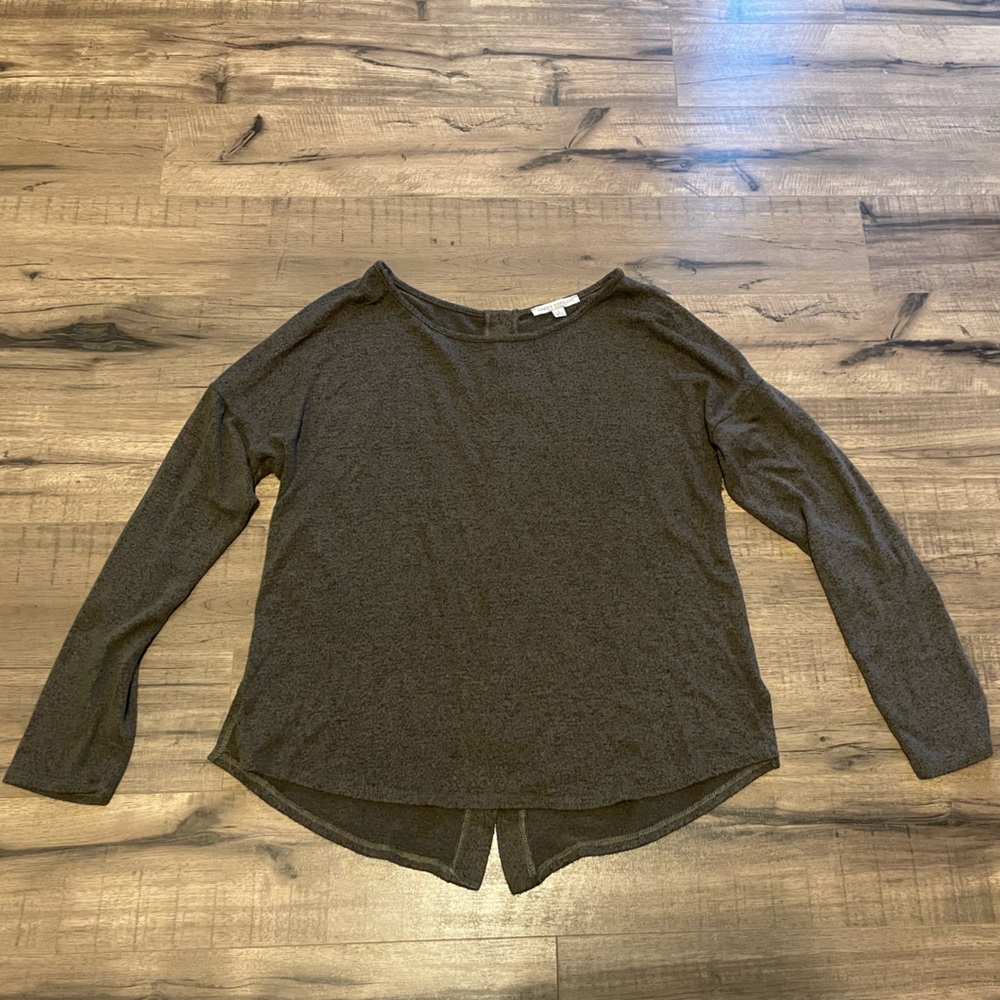 Green Envelope Sweater Women’s Large Olive Green Button Back Lightweight KnitTop